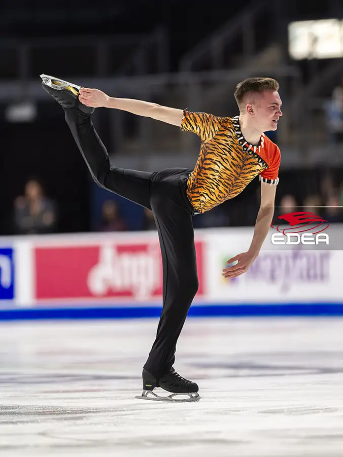 Ice Gallery Skates U.S.